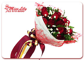 Valentine Circle Bouquet 12 Roses