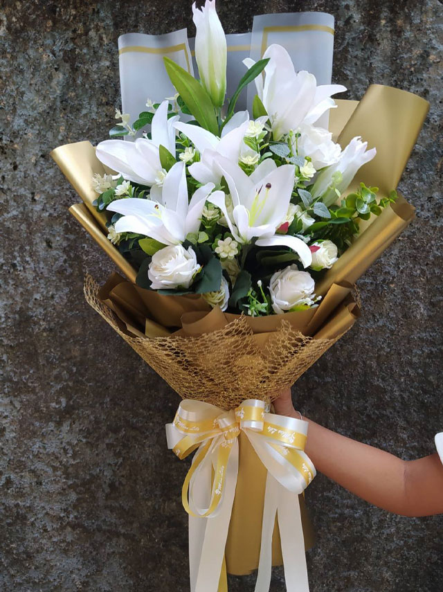 Artificial Flower Bouquet