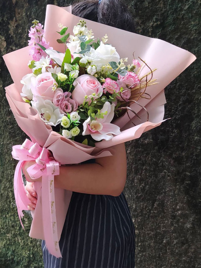 Artificial Flower Bouquet