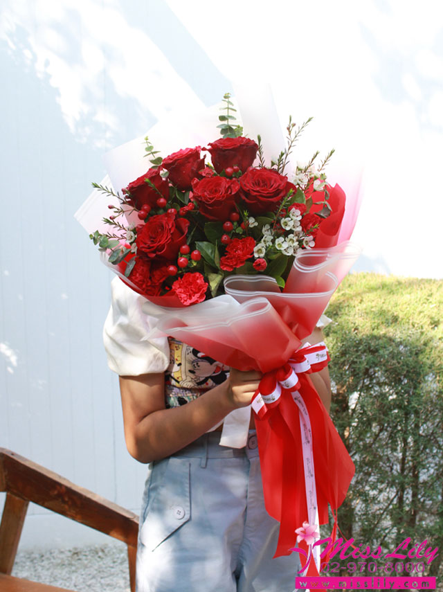 Red Rose Valentine Bouquet