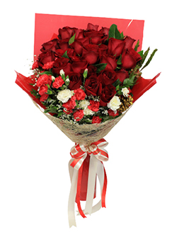 Red Rose Valentine Bouquet